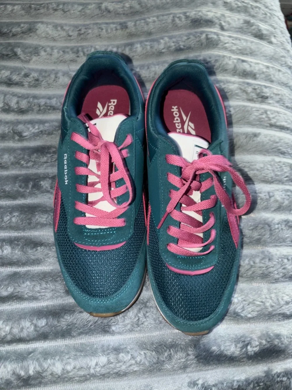 Reebok Women Teal and Pink Athletic Sneakers - Picture 1 of 7
